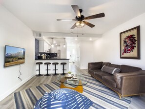 Comfort Apartment | Living area - Sophia (Scottsdale)