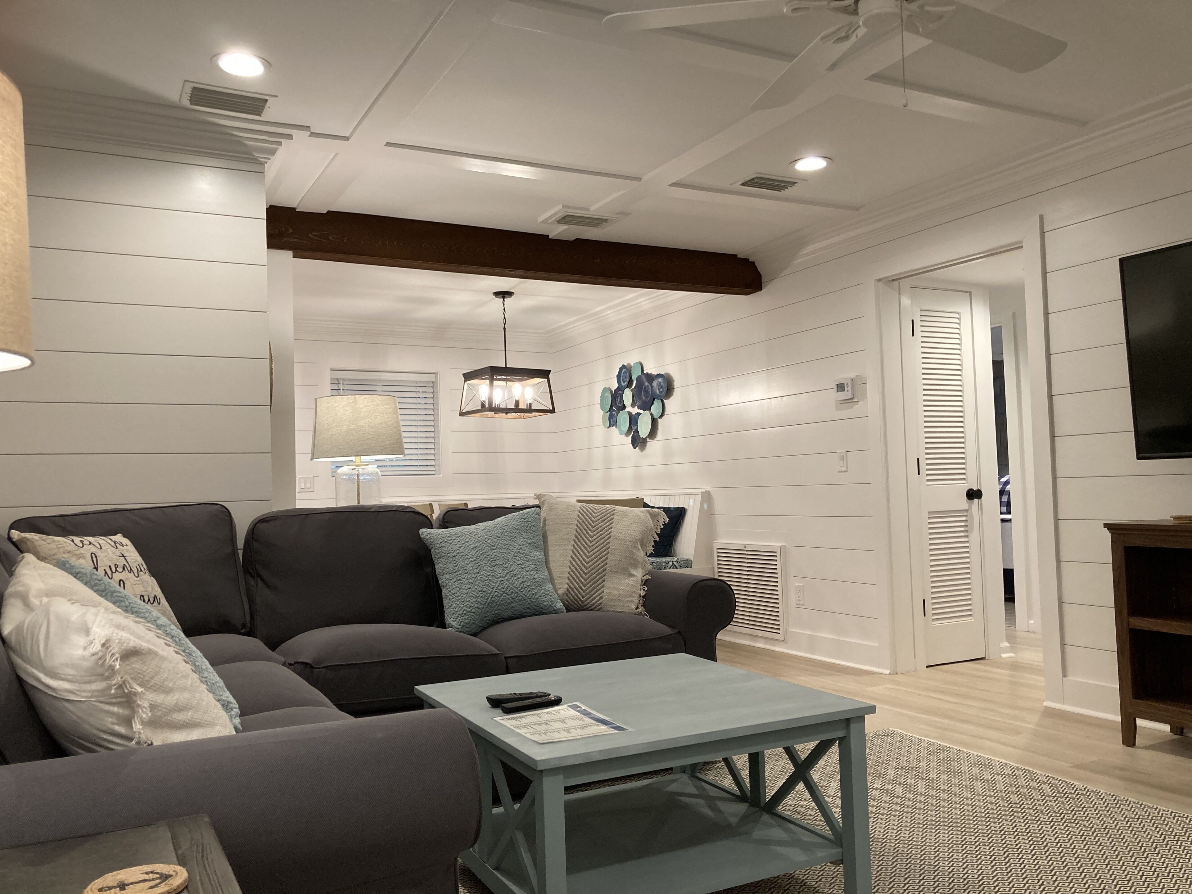 PRIME LOCATION! Beach 2 min walk / Village 5 min walk. New STUNNING Interior!  