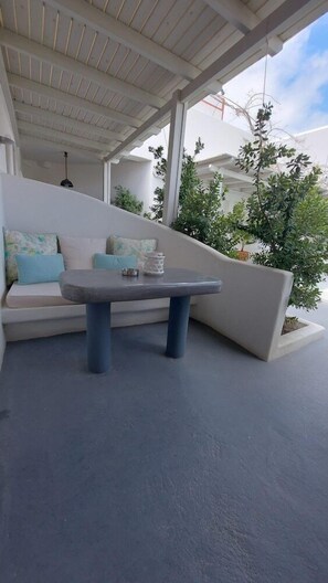 Terrace/patio - Ambience Suites (Santorini)