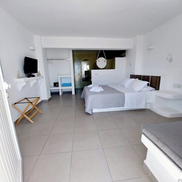 Iron/ironing board - Ambience Suites (Santorini)