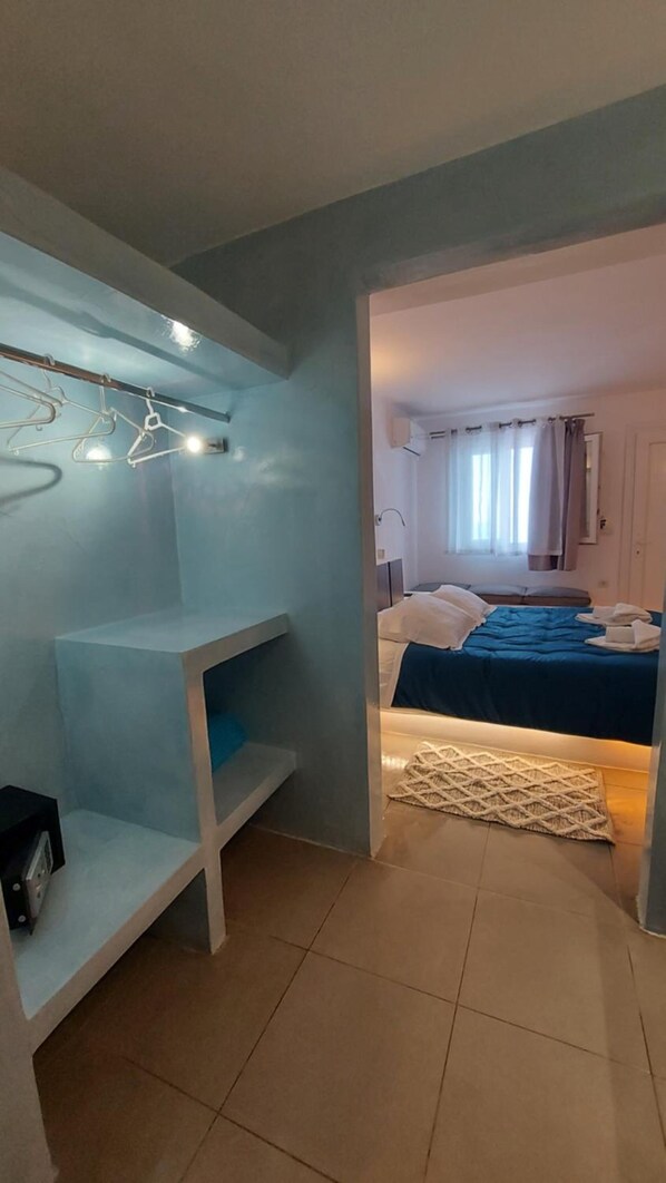 مكواة/لوح كي