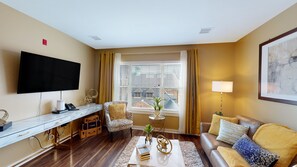 TV connectée, cheminée, imprimantes