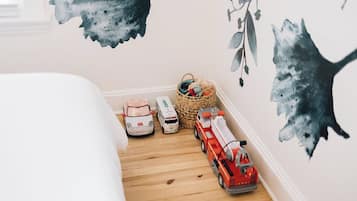 4 多间卧室、熨斗/熨衣板、免费 WiFi、床单