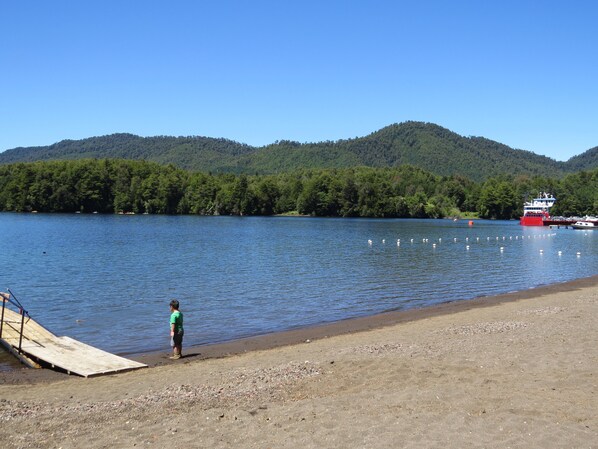 Beach - Neltume huilo huilo Chile (Neltume)