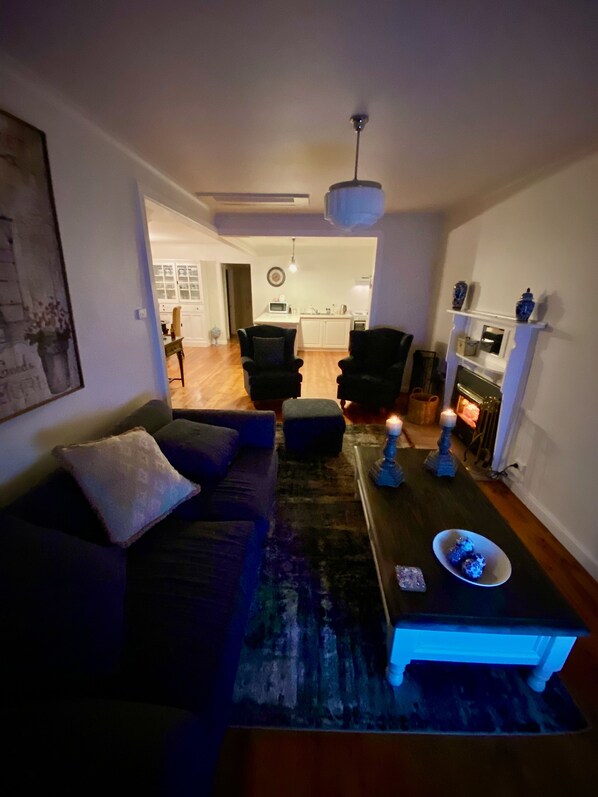 TV connectée, cheminée