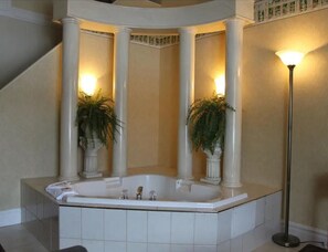 Baignoire, baignoire à jets, sèche-cheveux