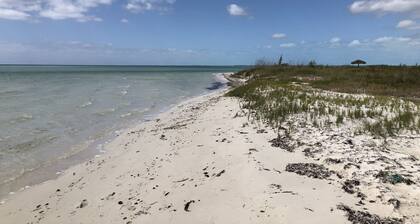 Gorgeous New Waterfront Cottage w Private Dock Views Boat Kayaks Bonefish Flats