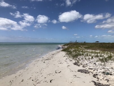Gorgeous New Waterfront Cottage w Private Dock Views Boat Kayaks  Bonefish Flats