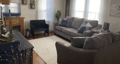 Cozy Bungalow