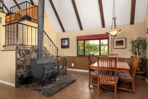 The Cabin at the Pines | Living area | 32-inch flat-screen TV with satellite channels, TV - Prescott Pines Inn (Prescott)