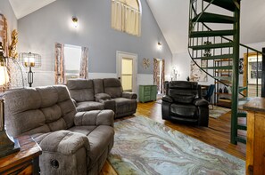 Smart TV, fireplace, video game console, DVD player - Romantic Mountain Retreat | Hot Tub, Views | 2 King Beds | 8min PF (Sevierville)
