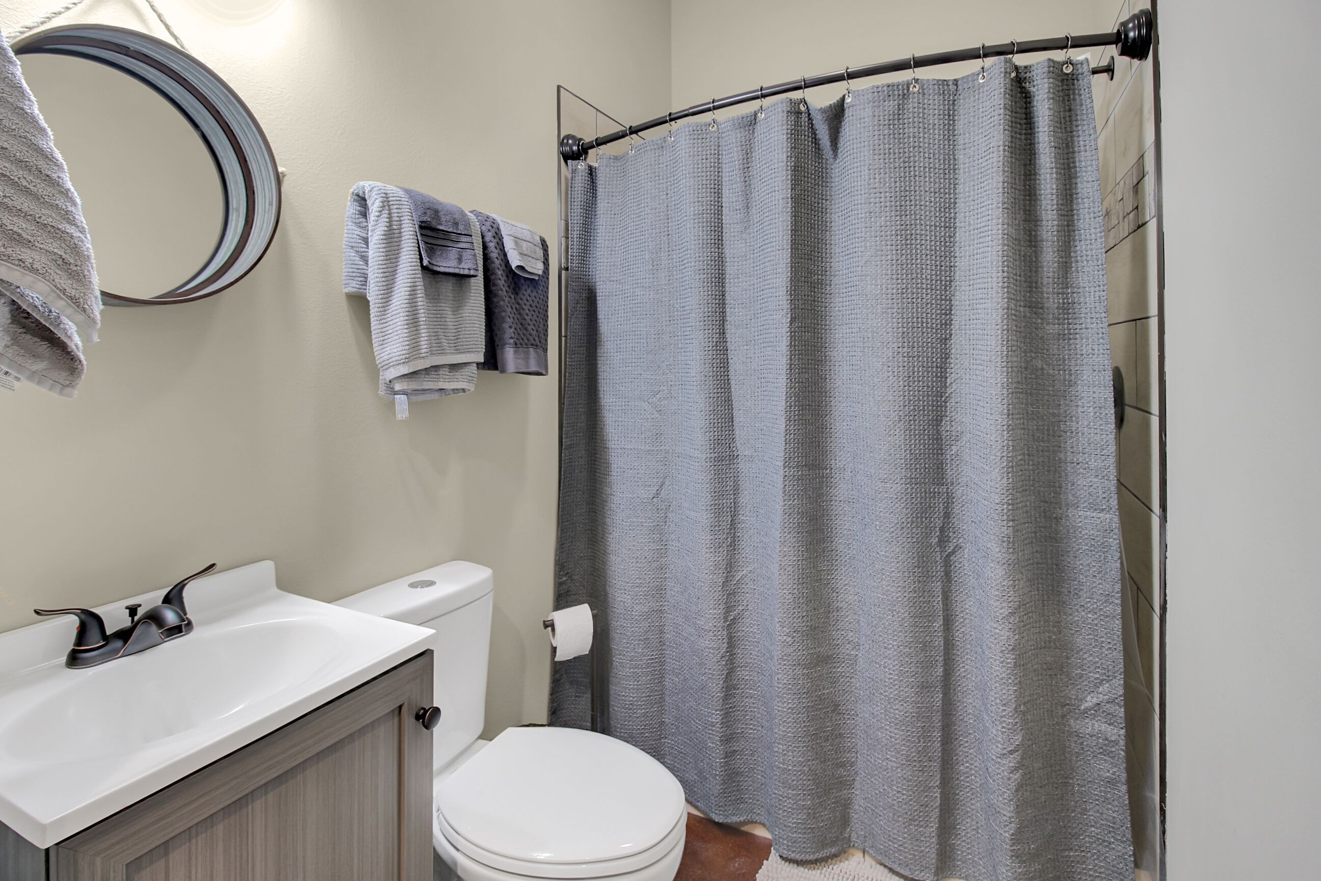 Shower, towels, toilet paper