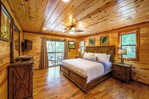 5 bedrooms, travel cot, free WiFi, bed sheets