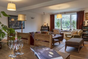 Traditional Villa, Private Bathroom, Garden View (Exclusive Private Use) | Lounge - Sandford Meadow Guest House (Oxford)