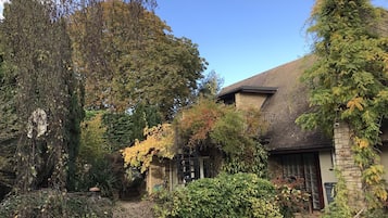 Villa Tradition, salle de bains privée, vue jardin (Exclusive Private Use) | Extérieur