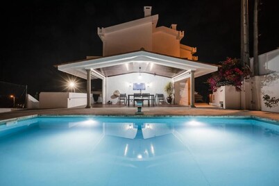 Villa Vila Praia de Âncora near the beach with private pool for up to 10 pax