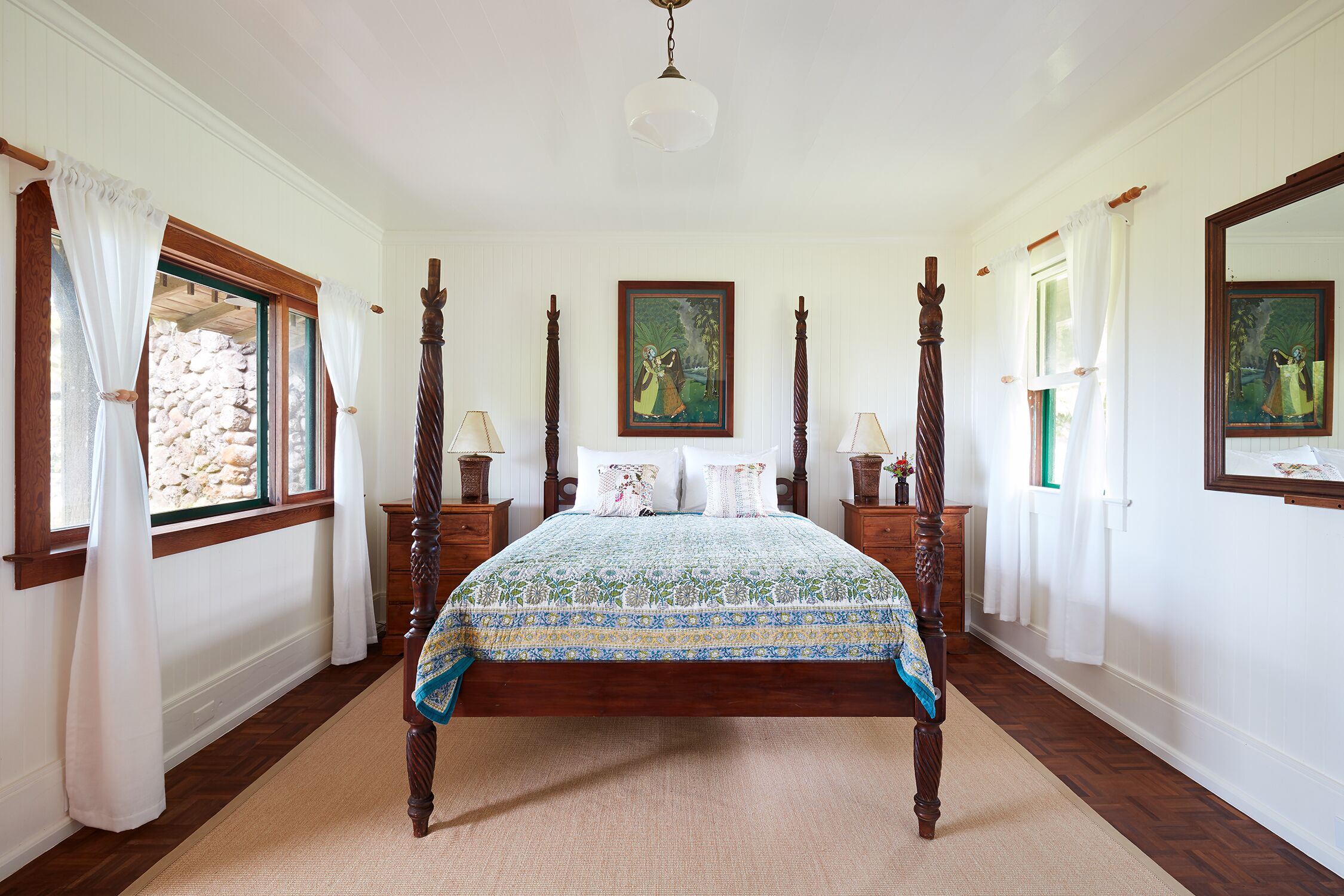 Historical lodge at Pu'u O Hoku Ranch! Outdoor pool and farm-to-table meals!