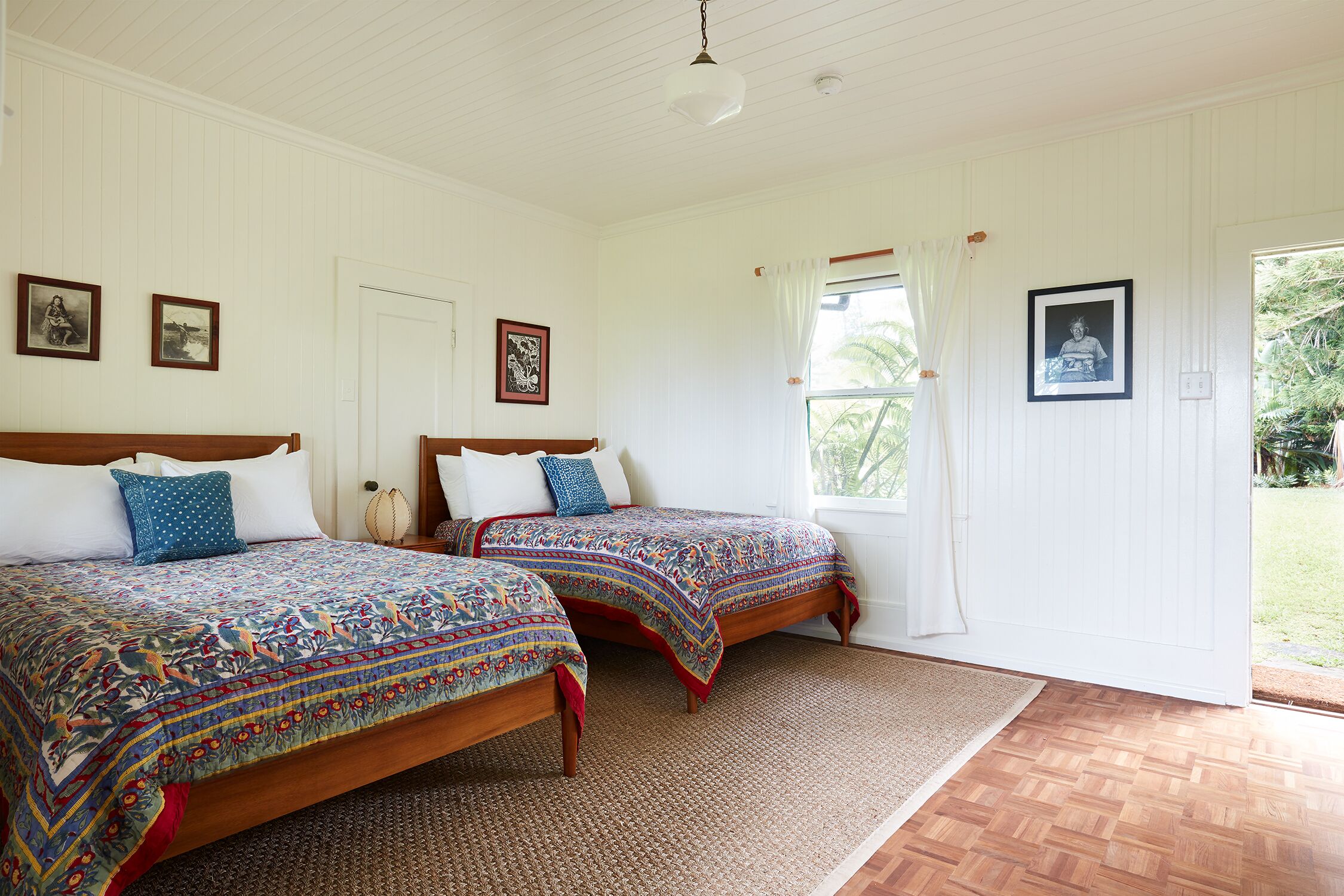 Historical lodge at Pu'u O Hoku Ranch! Outdoor pool and farm-to-table meals!