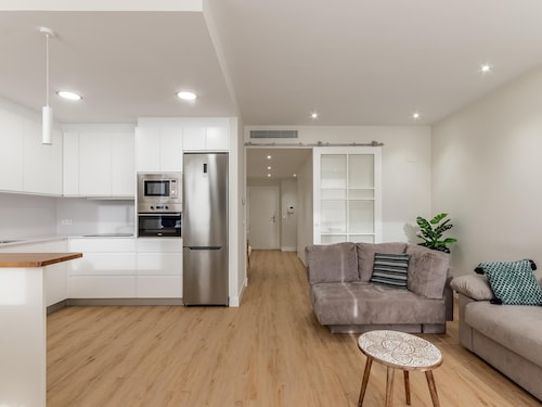 Nouveau et lumineux à Plaza Moyua