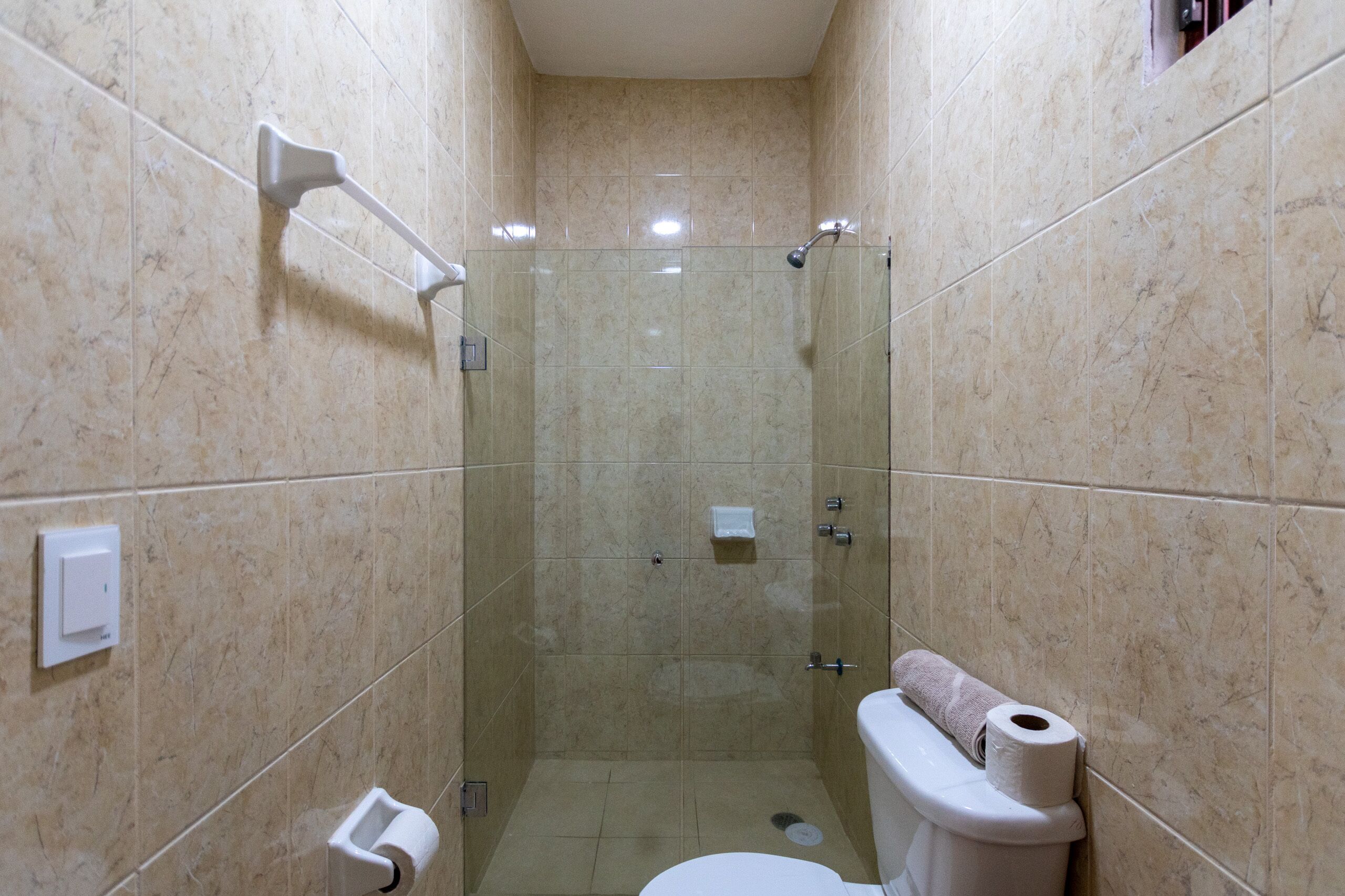 comfort room, 1 double bed, non smoking | bathroom | shower, soap, shampoo, toilet paper