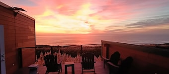 Sweeping ocean views in stunning modern house on 20 acres
