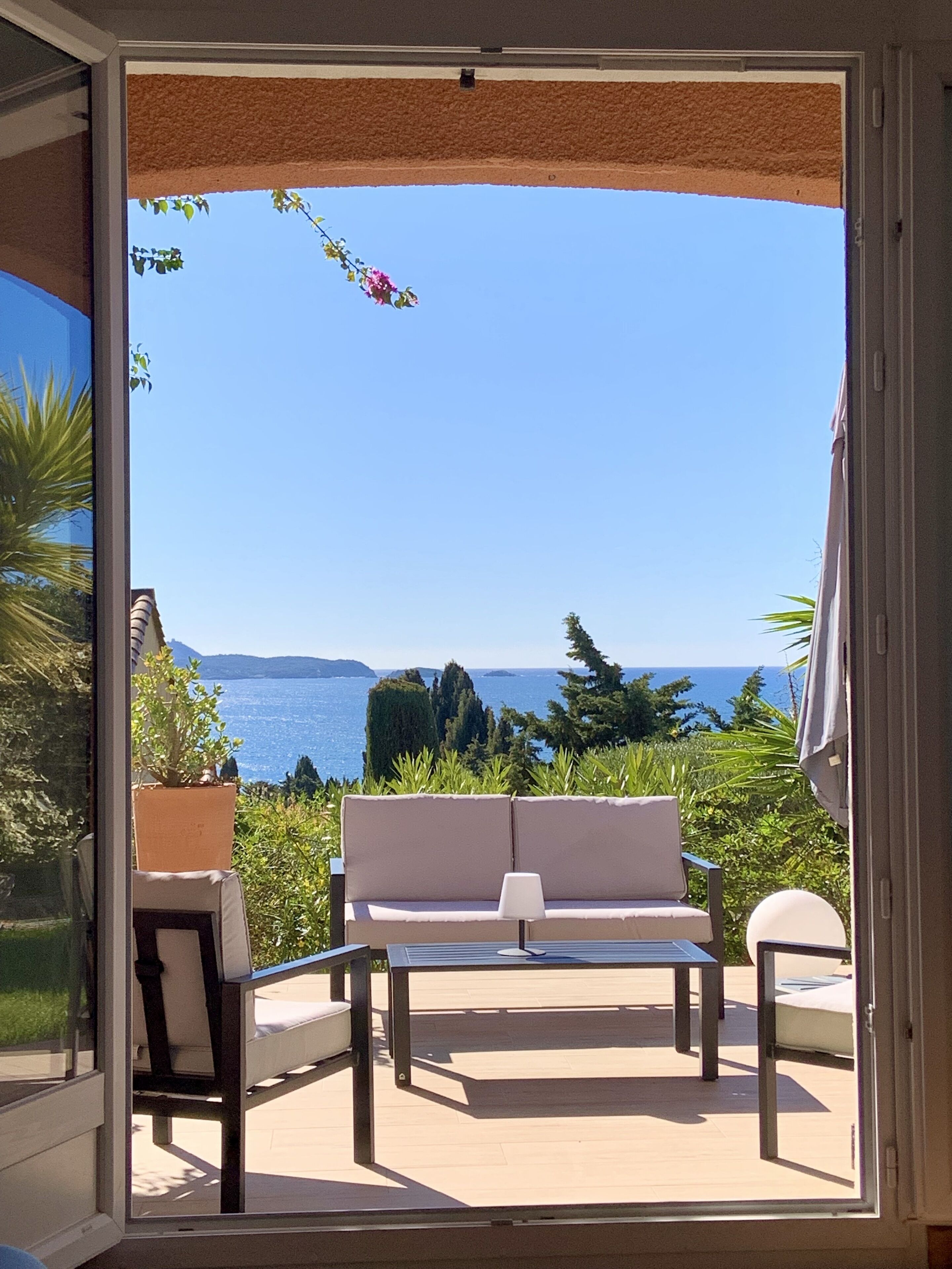 Holiday house with sea view