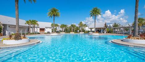 Piscine extérieure, piscine chauffée