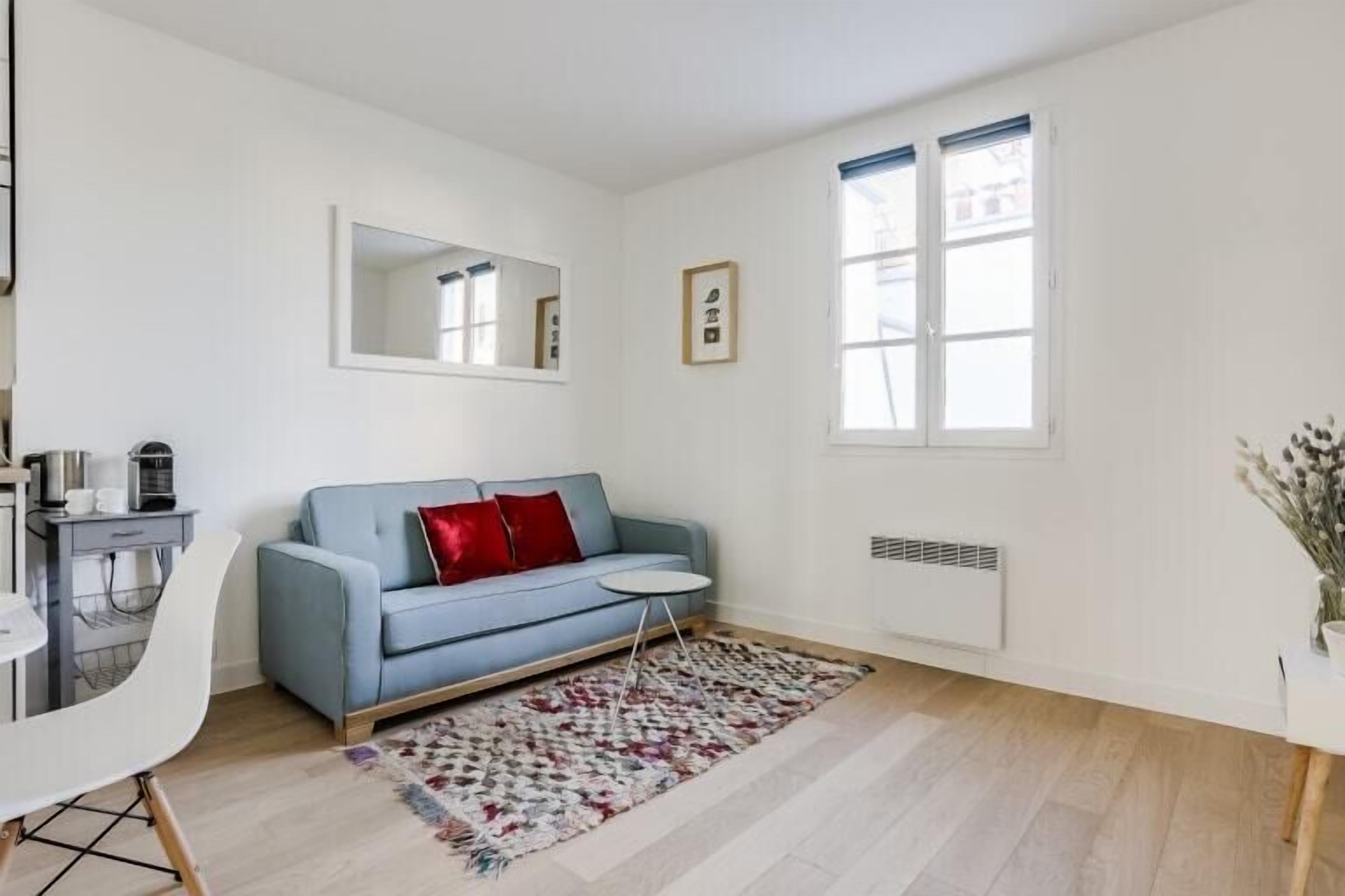 GuestReady - Maya Blue near Cathédrale Notre-Dame