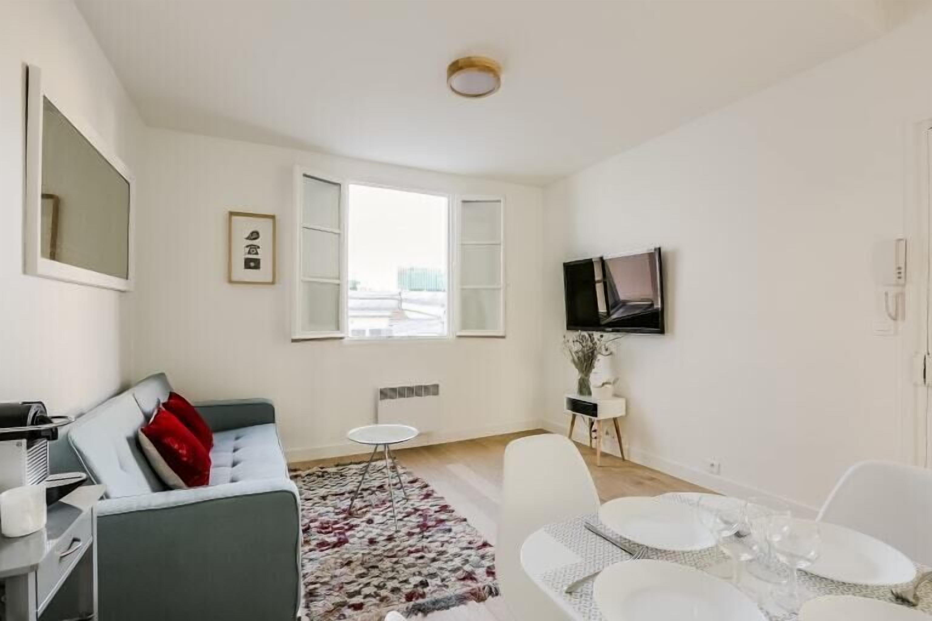 GuestReady - Maya Blue near Cathédrale Notre-Dame