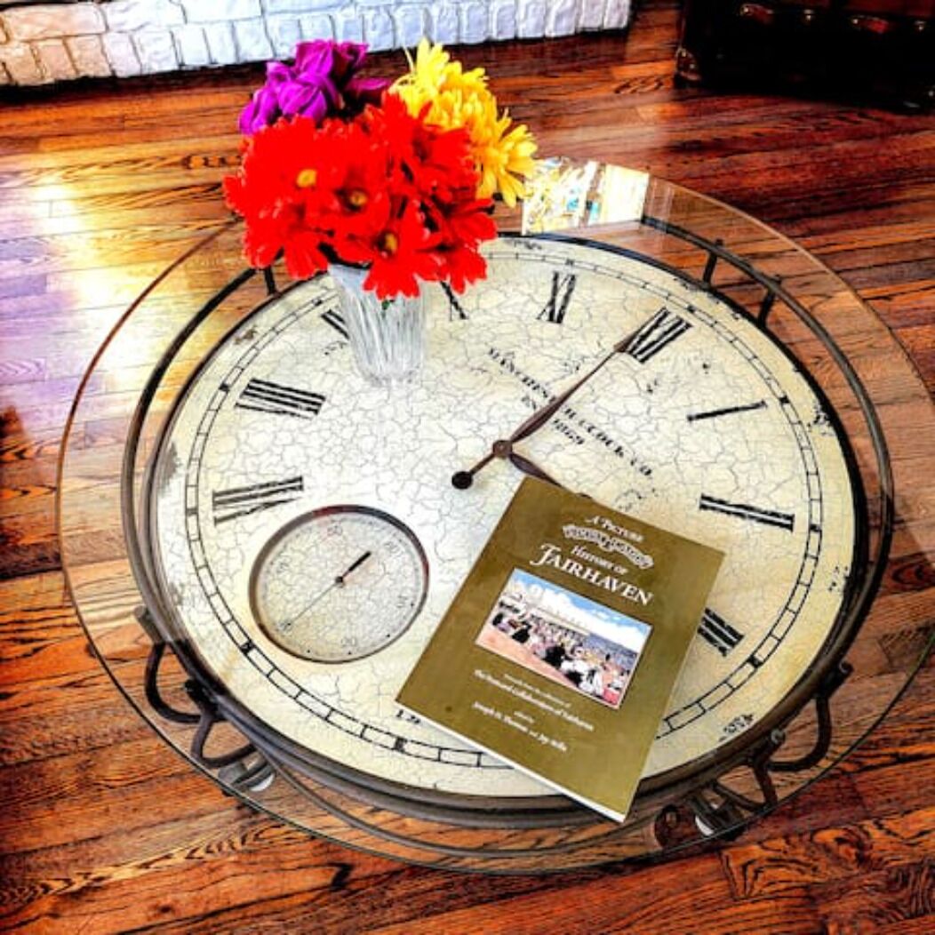 Elegant bay view stay.