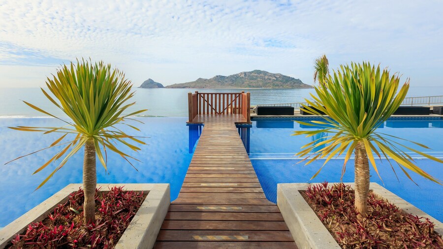 Courtyard By Marriott Mazatlan Beach Resort