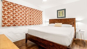 1 bedroom, iron/ironing board, free WiFi, bed sheets - 🏖️Completely Updated | Ground Floor (Kailua Kona)