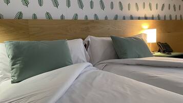 Standaard kamer | Donsdekens, een kluis op de kamer, individueel gedecoreerd