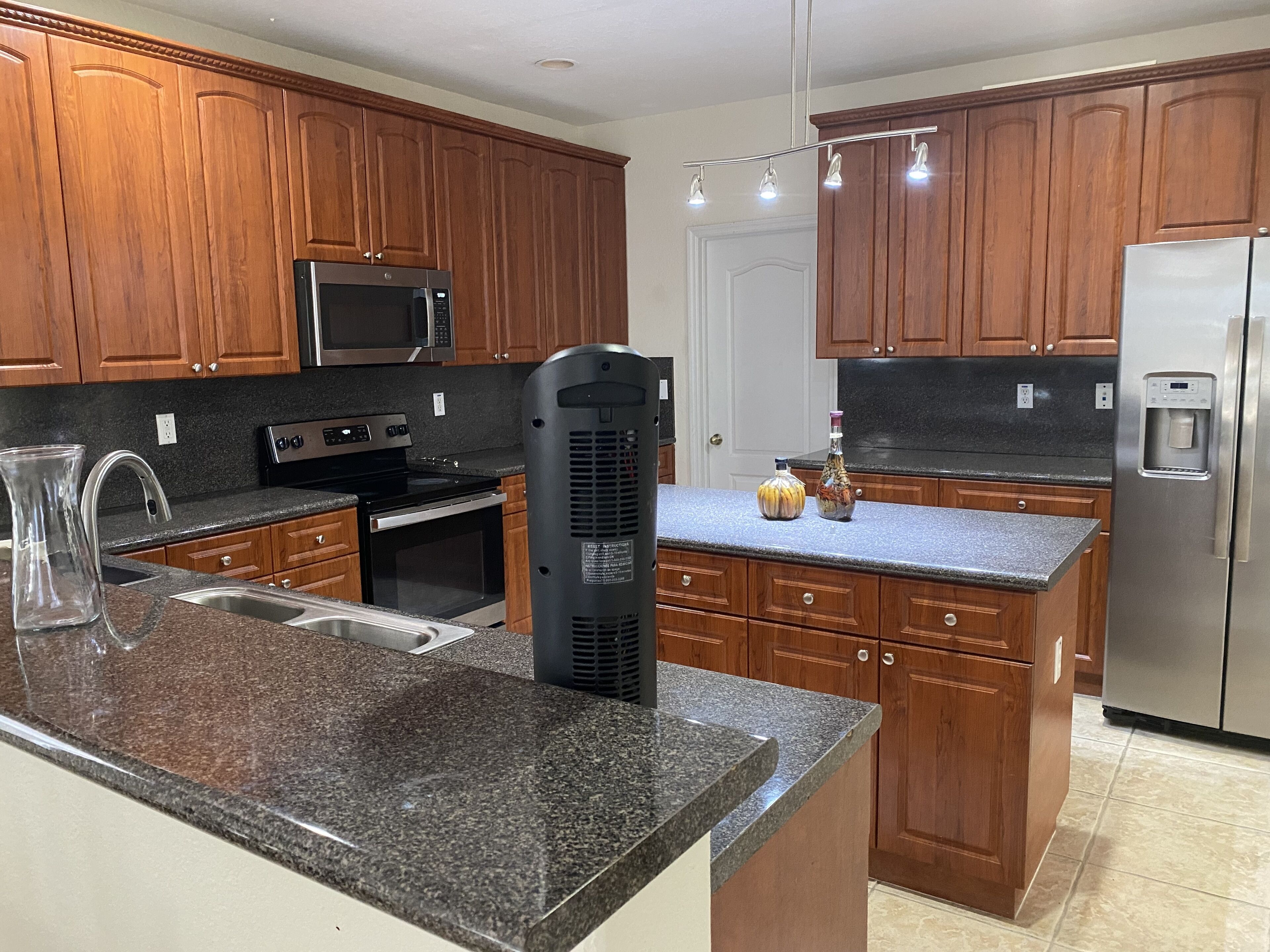 Big/Beautiful in the heart of Miami with Jacuzzi