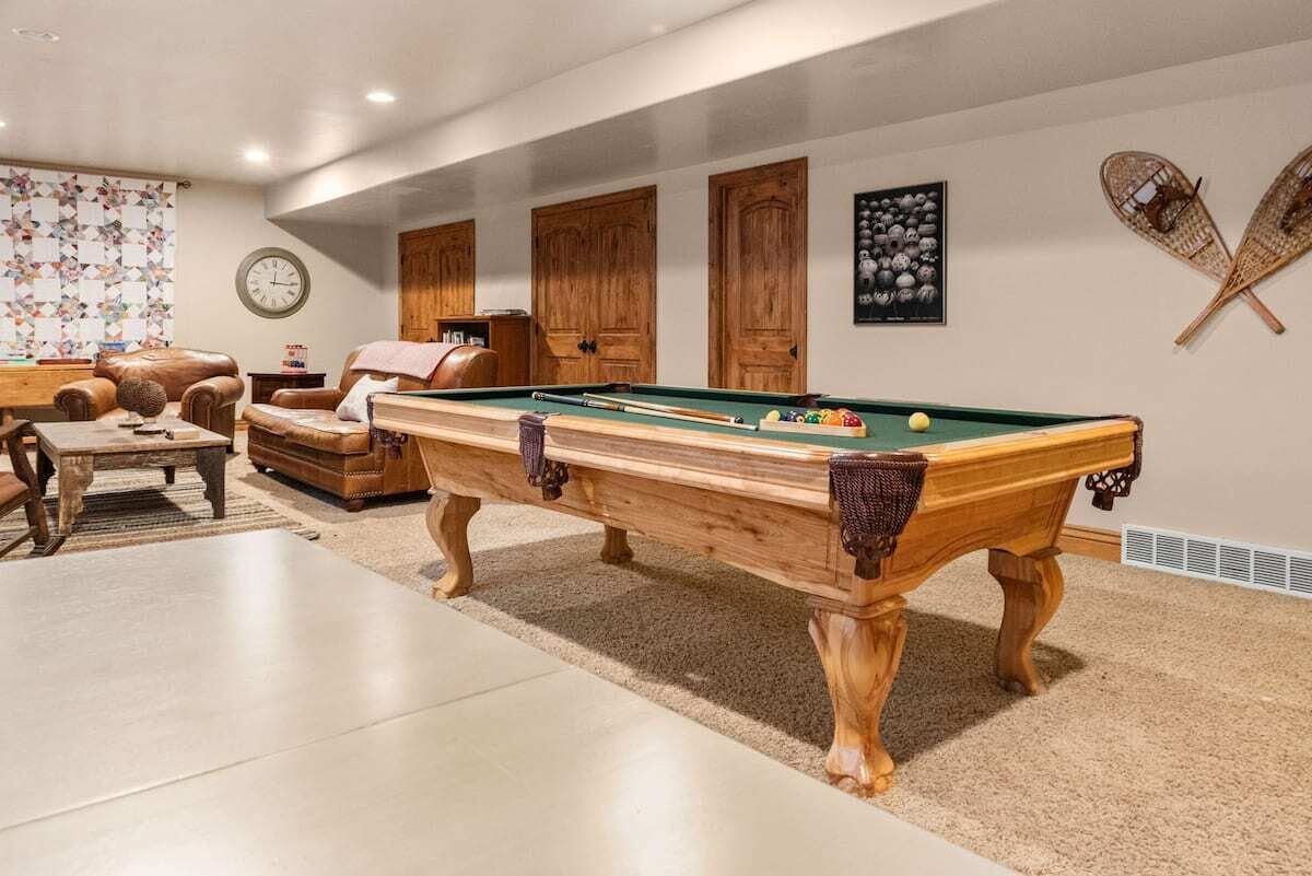 lower level 3br Suite w/ fireplace & Pool table