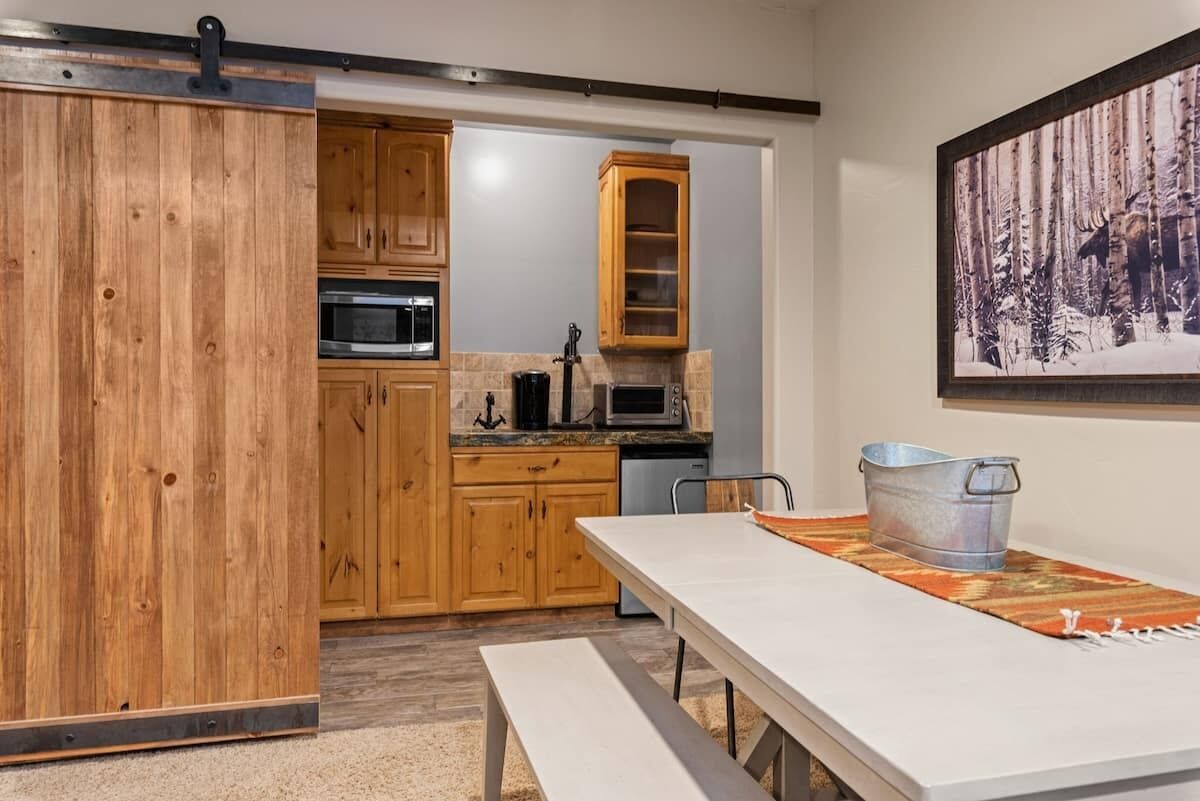 lower level 3br Suite w/ fireplace & Pool table