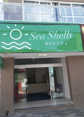 Front of property - Sea Shells Hotel Caragua (Caraguatatuba)