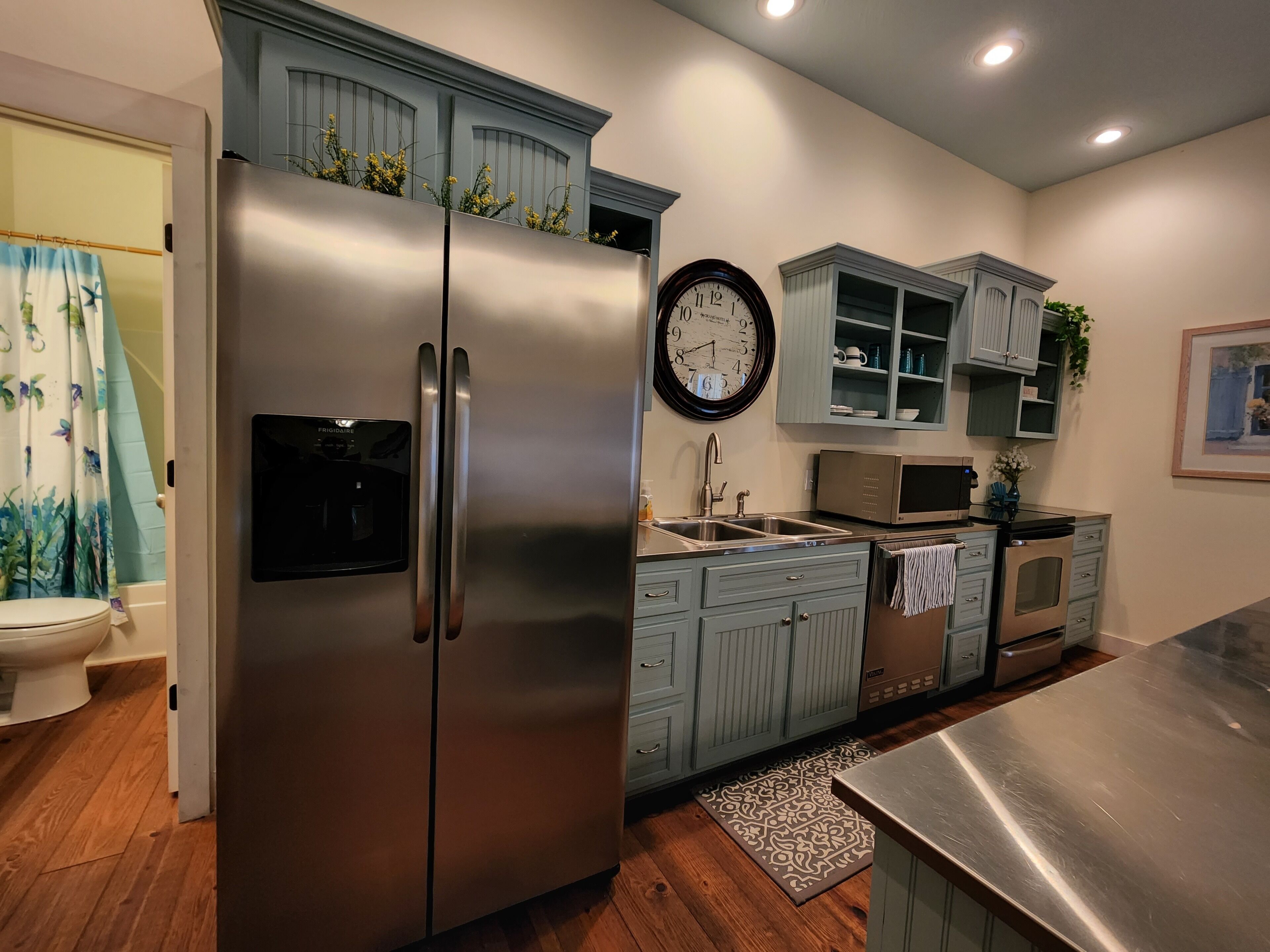 Country Suite by the Pool