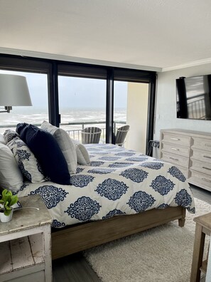 2 soverom, strykejern/-brett, reiseseng for barn og wi-fi (inkludert)