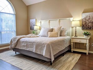 3 dormitorios, escritorio, tabla de planchar con plancha y wifi gratis