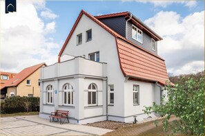 Imagen sin descripción, 3 de 30, botón