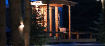 Gorgeous Yurt in Mountains Near Glacier National Park 