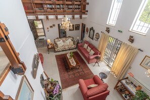 TV - Quinta da Bravura Country House (Cotifo)