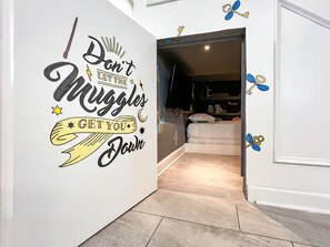 9 bedrooms, desk, iron/ironing board, free WiFi