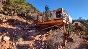 Front of property - Covered Wagon-Butch Cassidy - Campsite (Hildale)