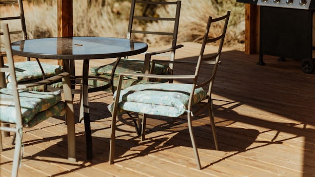 Terrace/patio - Covered Wagon-Butch Cassidy - Campsite (Hildale)