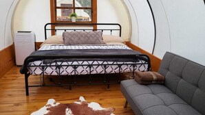 Room - Covered Wagon-Butch Cassidy - Campsite (Hildale)