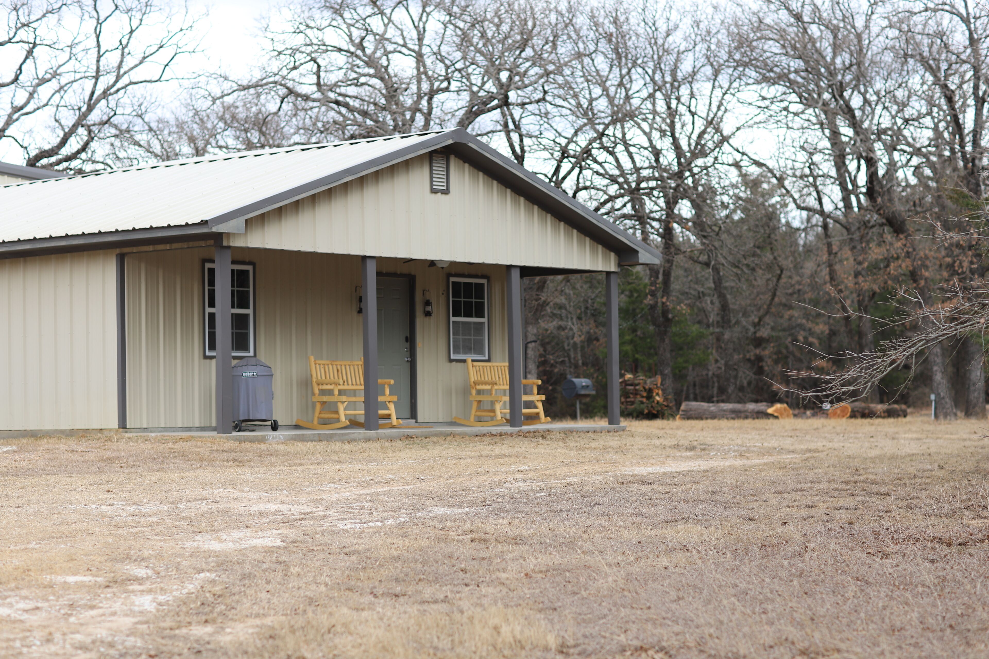Deer Cabin - Camping with amenities at Triple Creek Ranch