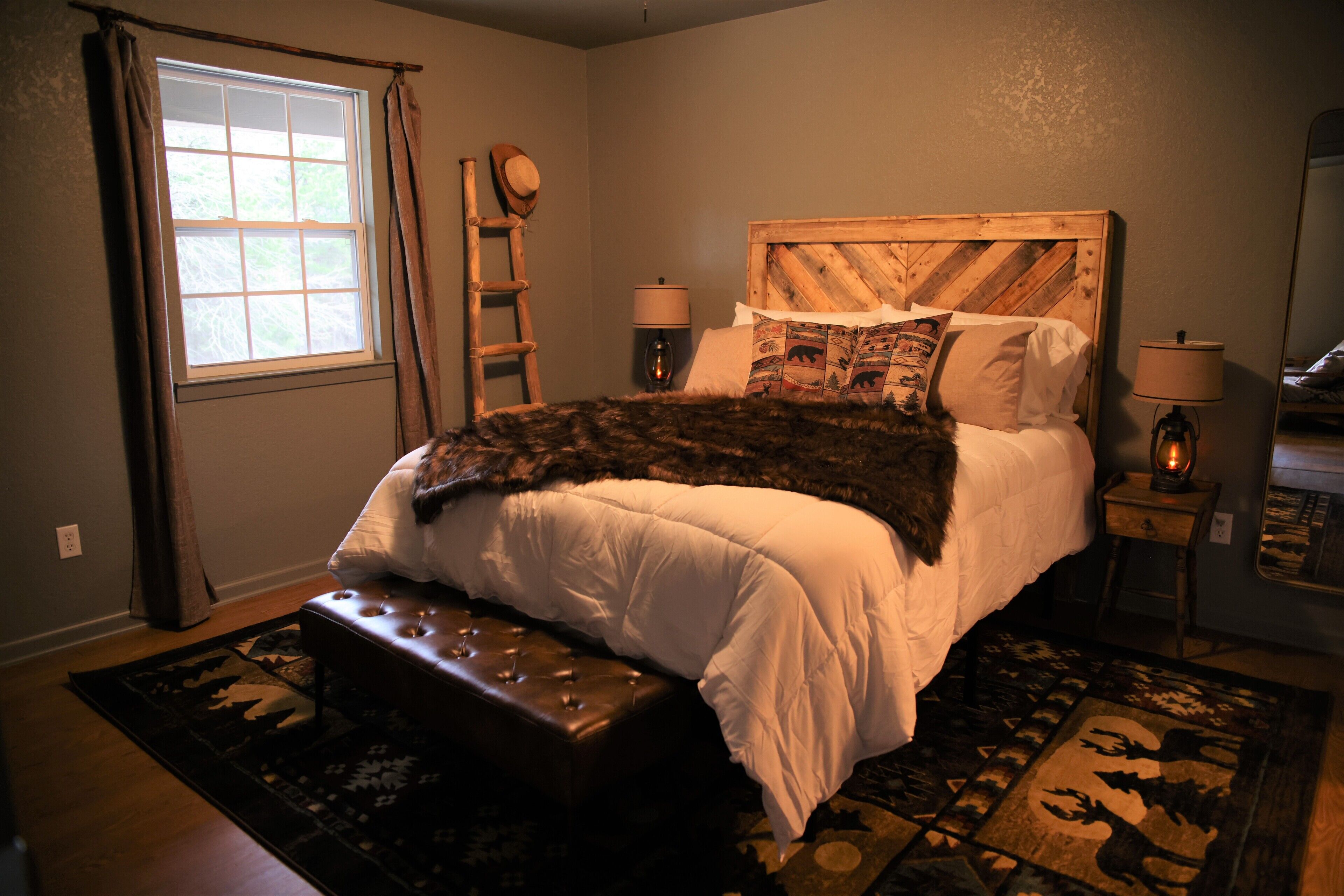 Deer Cabin - Camping with amenities at Triple Creek Ranch