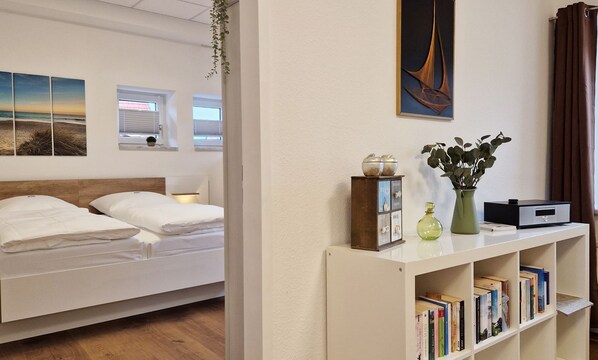 Unclassified image, 1 of 23, button